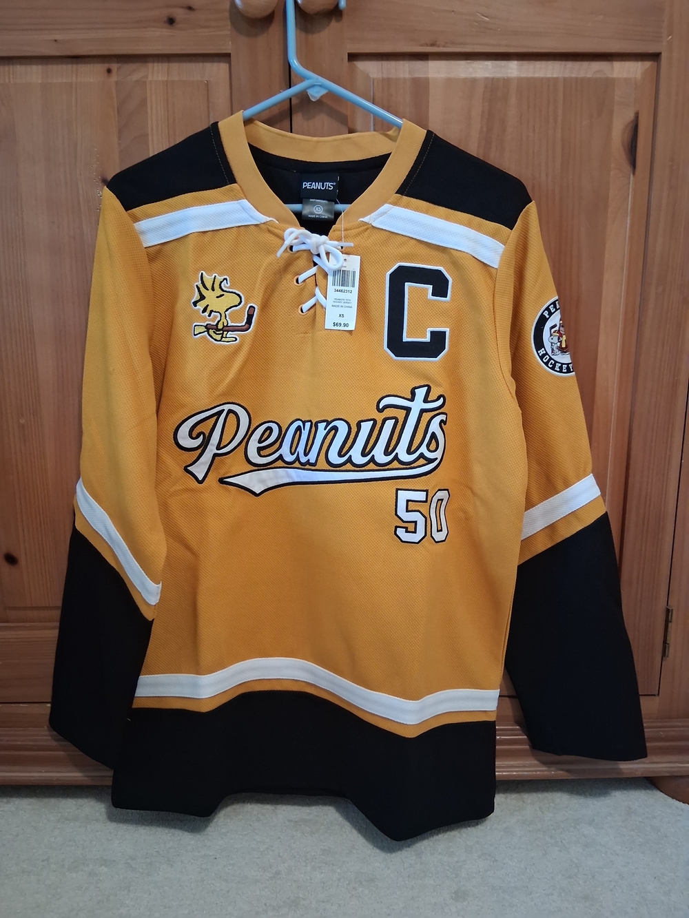 Peanuts Men's Yellow and Black Lace-Up Hockey Jersey